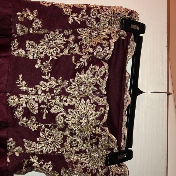 Ball gown style dress - Picture 3 of 3